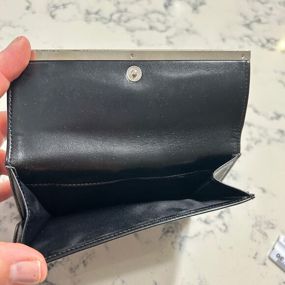 Vintage Guess Wallet Black Faux Leather Bi-fold with Snap pocket SOME WEAR - Picture 12 of 12